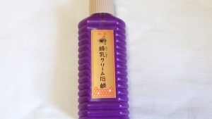 蜂乳クリーム石鹸紫 